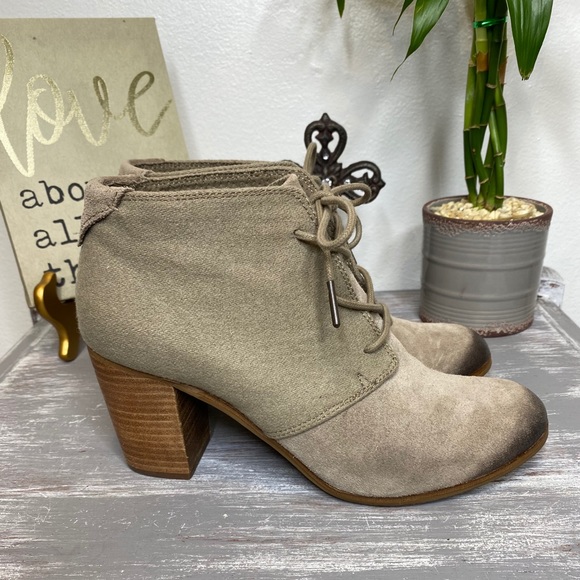 Toms Lunata taupe lace up ankle boots booties size 10 EUC - Picture 3 of 8